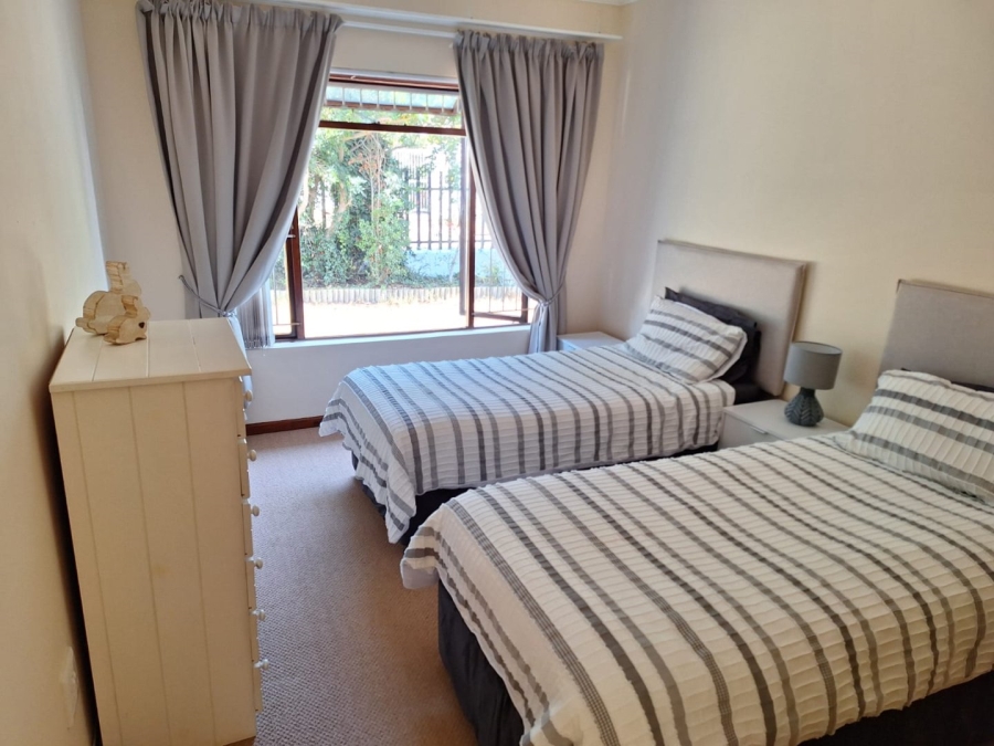 6 Bedroom Property for Sale in Bayview Western Cape